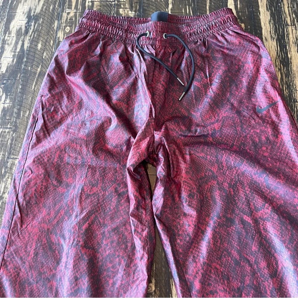 NIKE Maroon Red Snakeskin Windbreaker Pants - SMALL